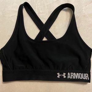 Black under armour sports bra.